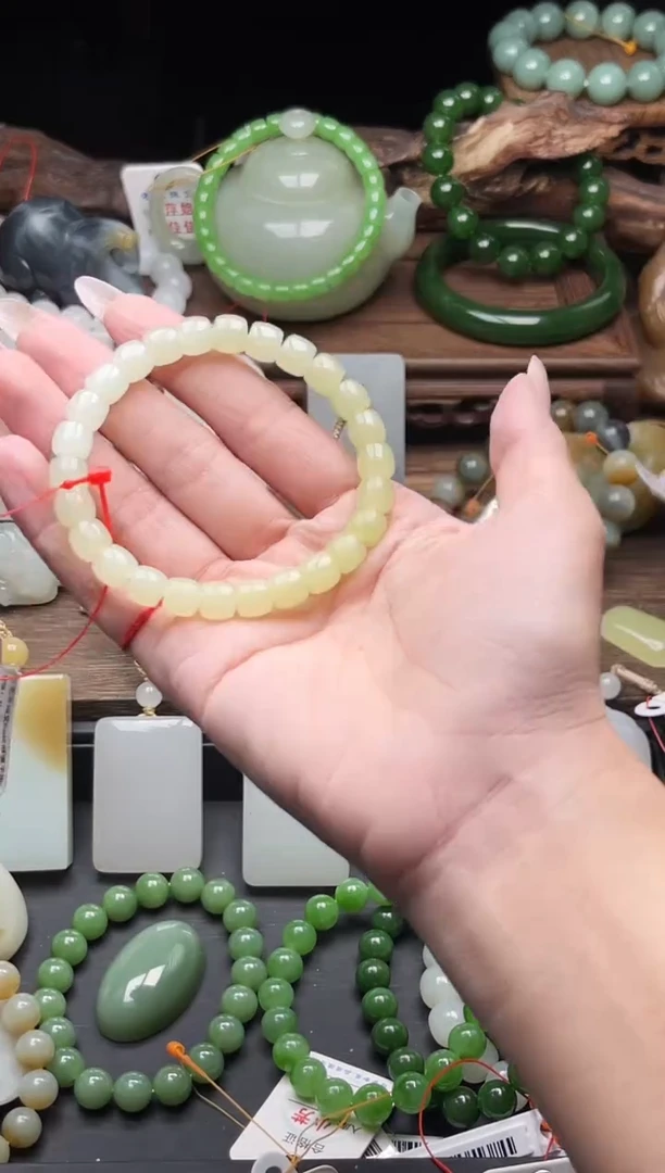 未镶嵌手串和田玉卡7若羌黄口料渐变 极限弧9014716