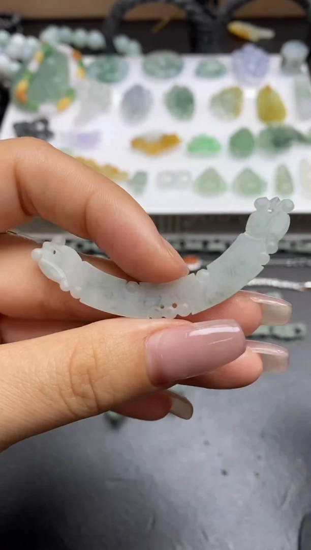 【闪购商品】定制翡翠未镶嵌翡翠毛货~