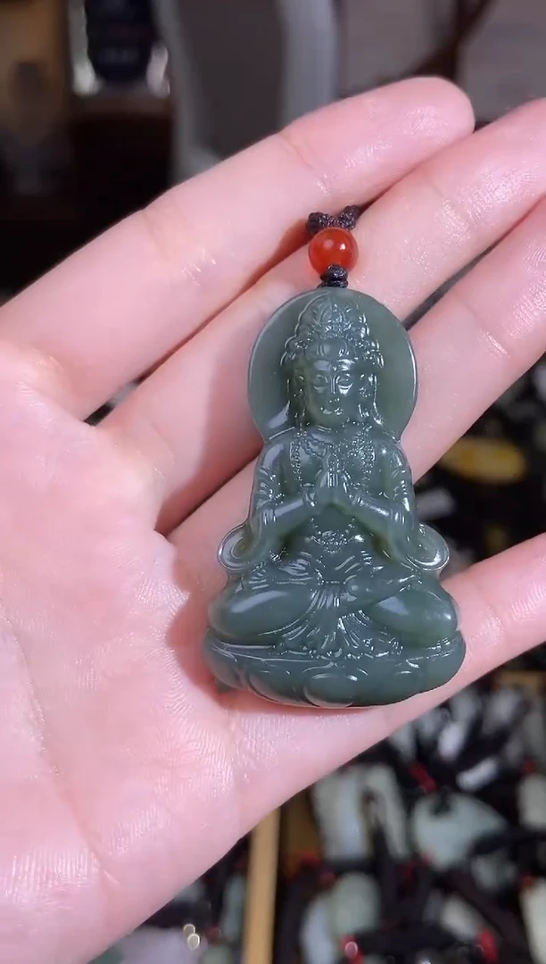 颈饰未镶嵌和田玉1