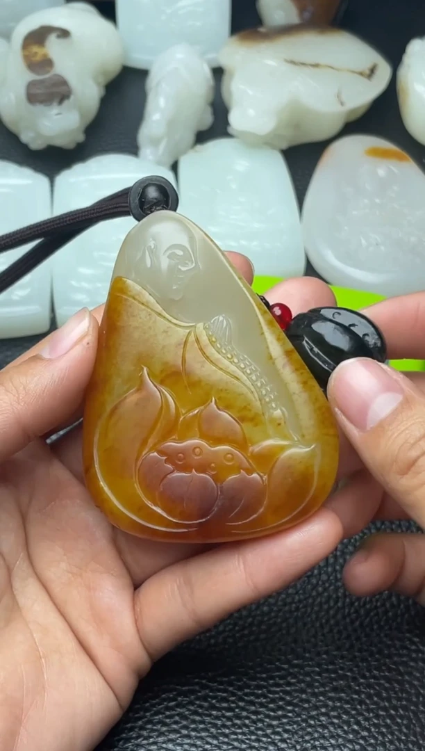 未镶嵌手链和田玉张**四1