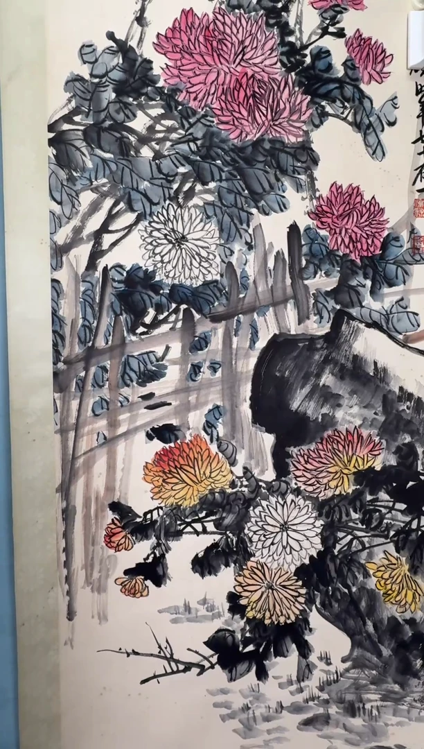 花瓶年画等装饰品