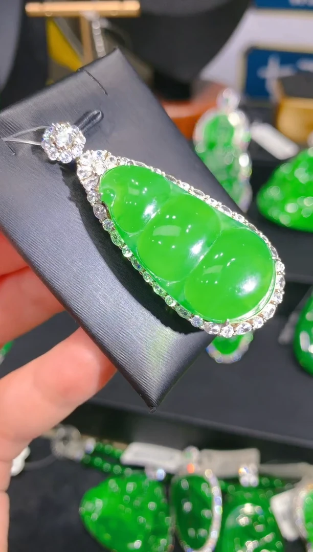 【闪购商品】翡翠颈饰银S925镶嵌65一季