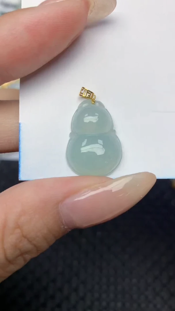 翡翠18K金镶嵌颈饰天然翡翠a货