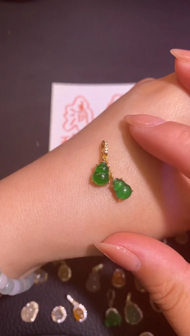 颈饰银S925镶嵌翡翠a货翡翠