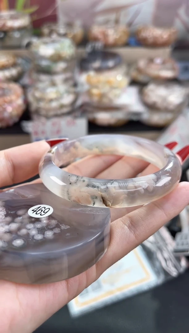 未镶嵌手镯石英质玉57