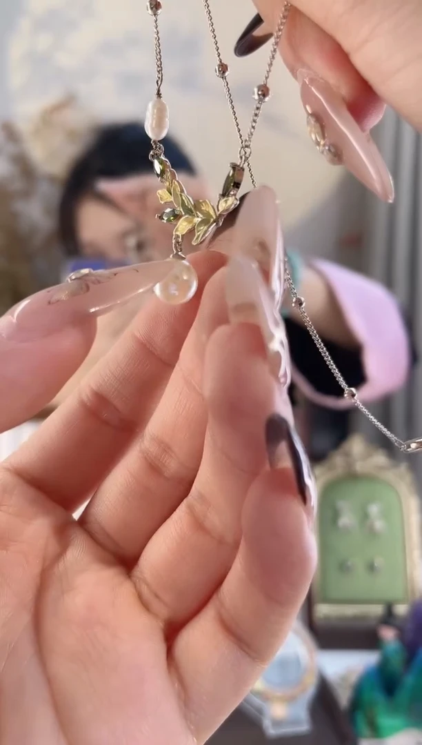 铜合金无铜合金无小叶子项链