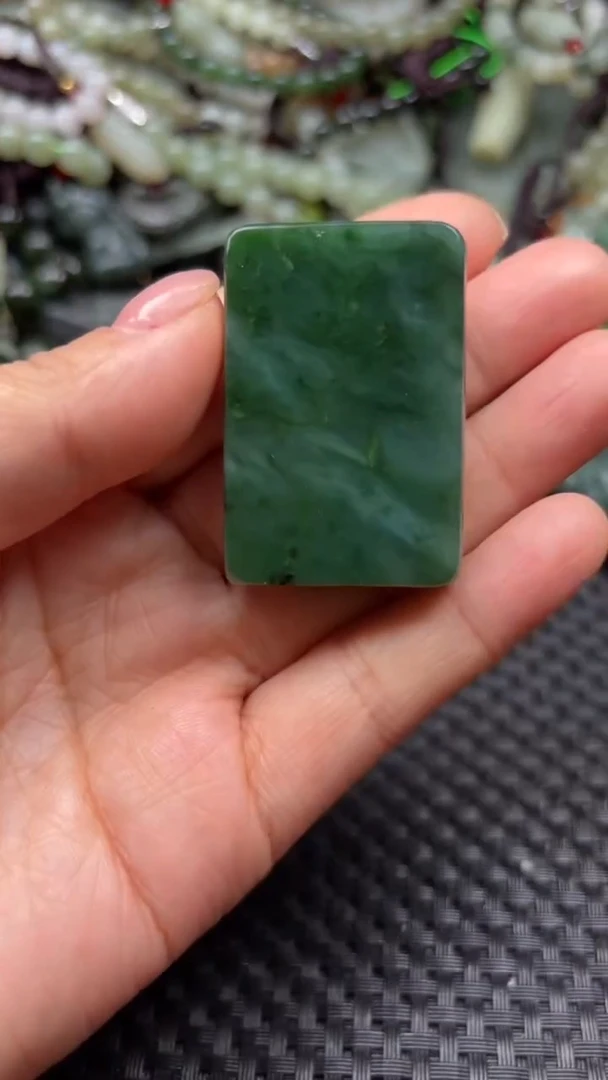 【闪购商品】和田玉颈饰未镶嵌.