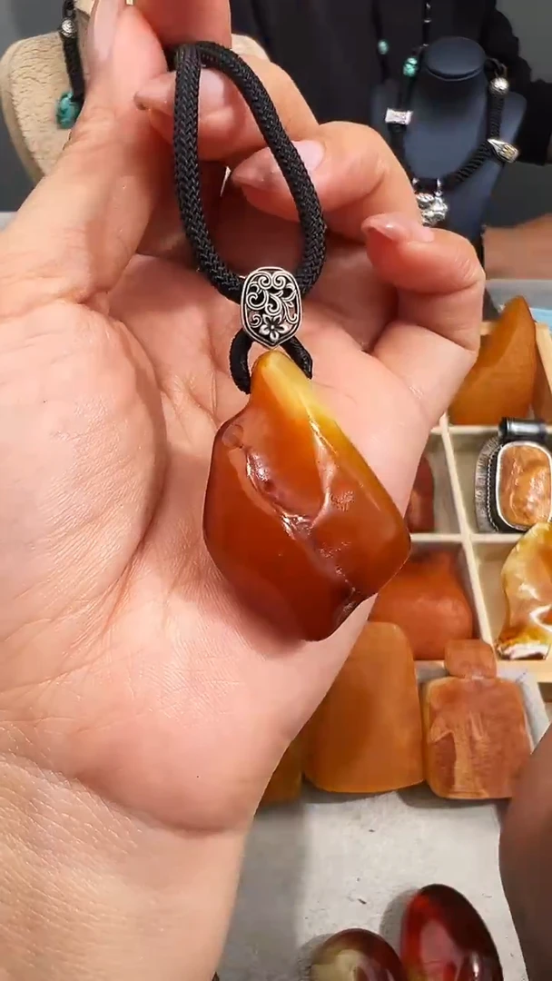 【闪购商品】蜜蜡裸石未镶嵌似玉