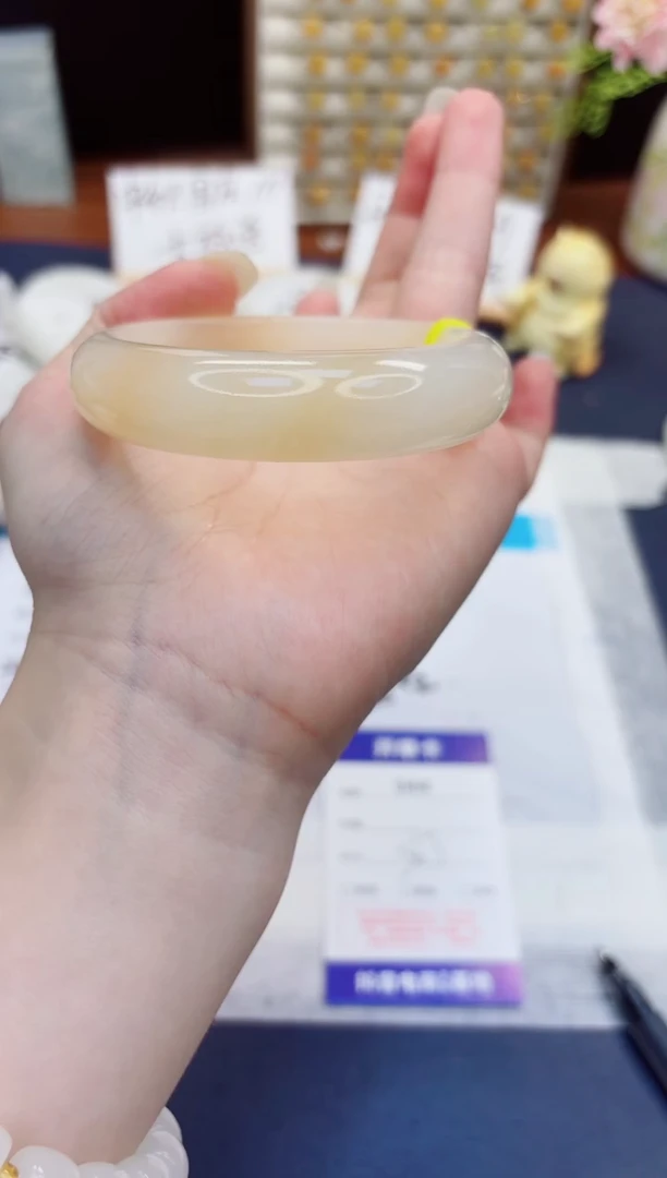 未镶嵌手镯石英质玉44-财气镯-圈口56