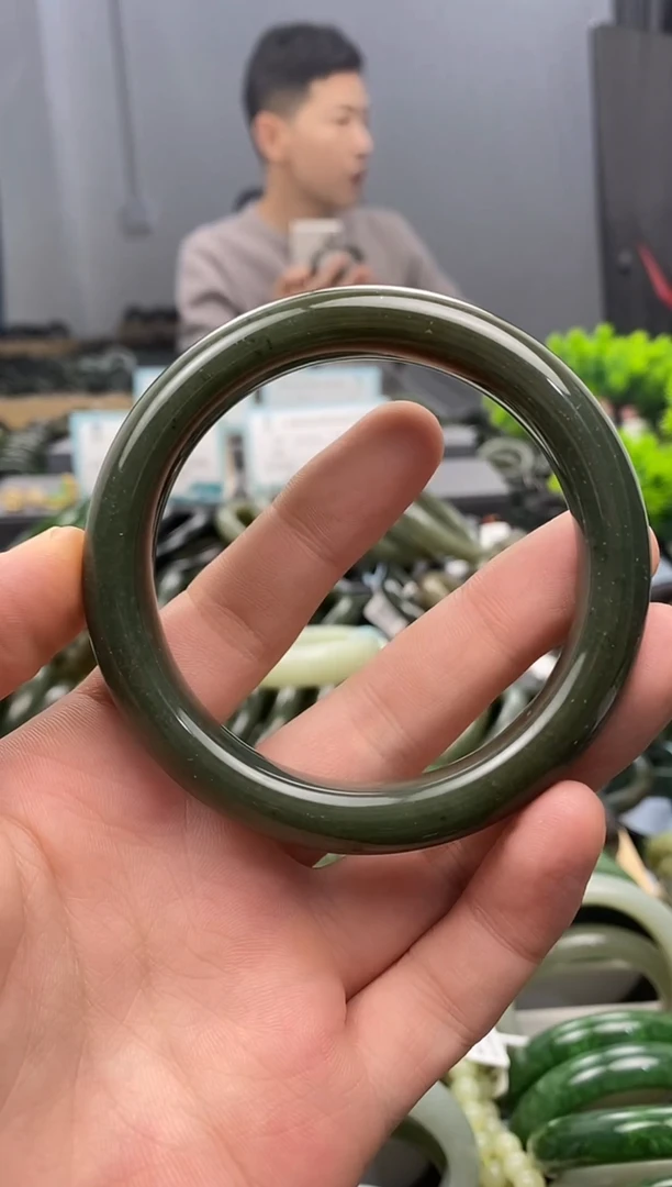 未镶嵌手镯和田玉60.5