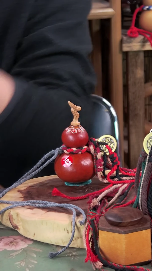 静**荷古艺高师傅大漆养剑葫 编号162