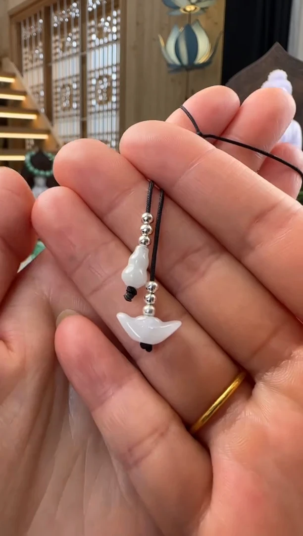 翡翠挂件未镶嵌挂件