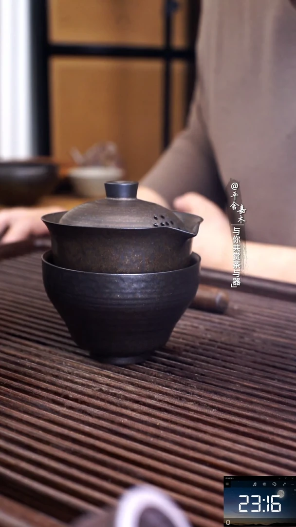 【闪购商品】150毫升手抓壶送大号主人杯