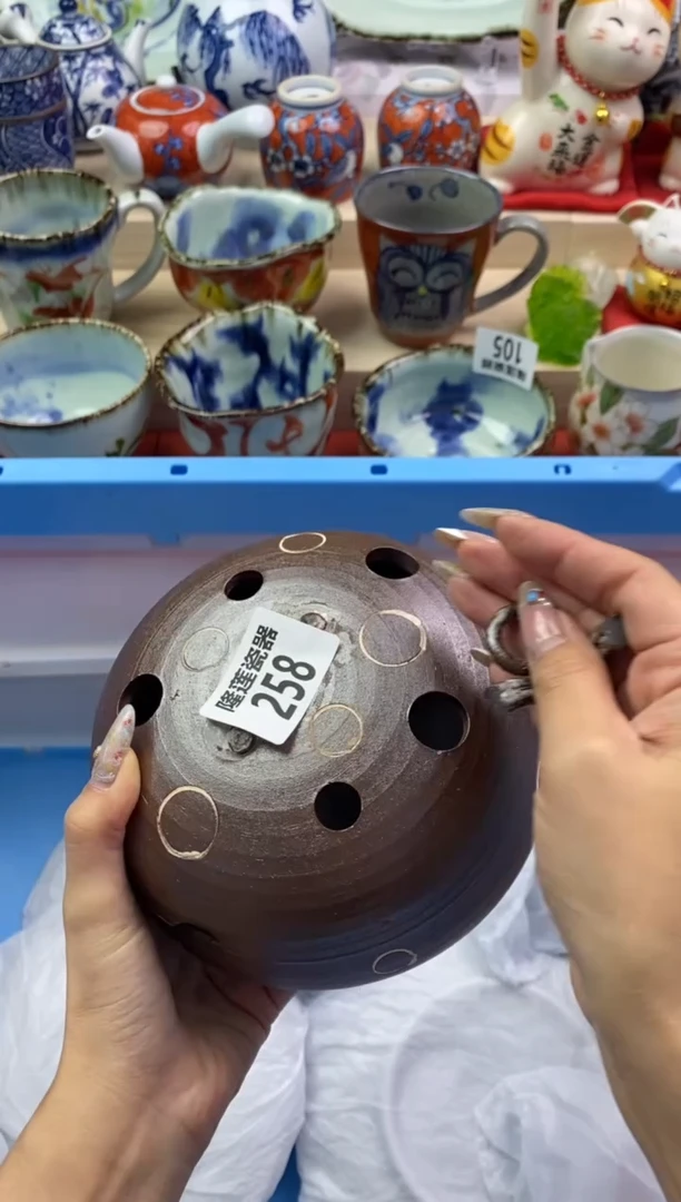 【闪购商品】瓷片隆莲瓷器欢迎大家