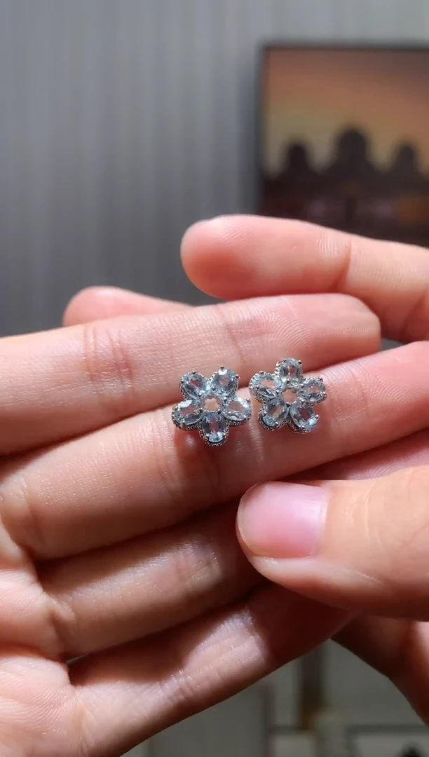 海蓝宝石耳饰银S925镶嵌耳饰