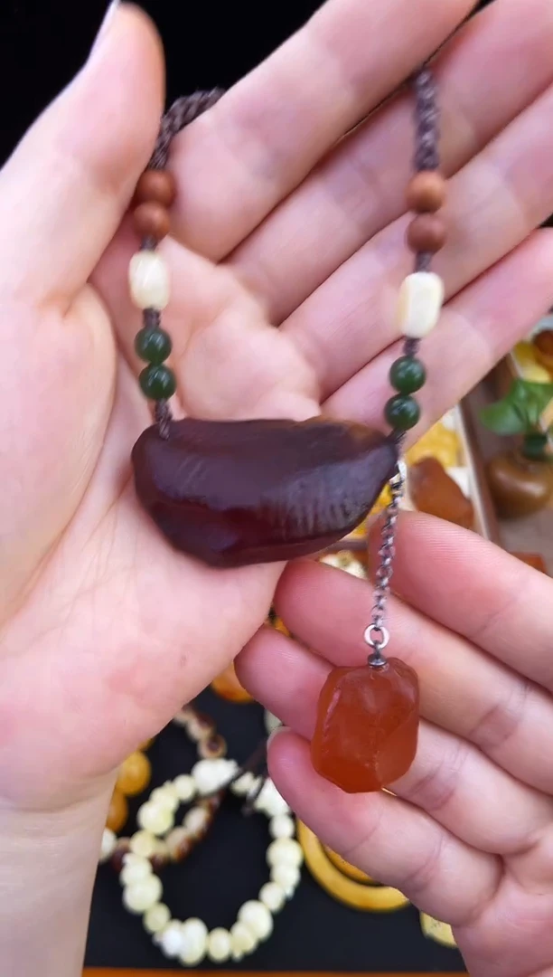 琥珀未镶嵌珠宝奇石柒月