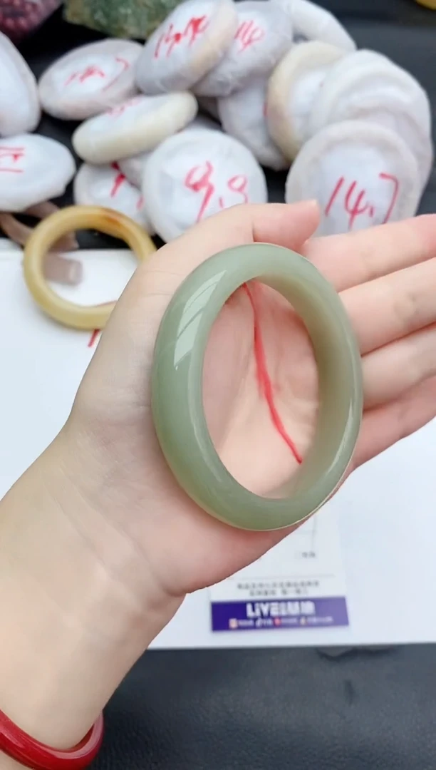 未镶嵌手镯石英质玉94+56/57