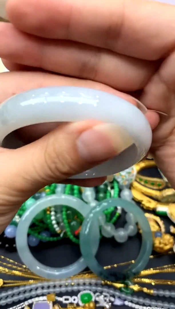 未镶嵌手镯翡翠130-中国好珍宝
