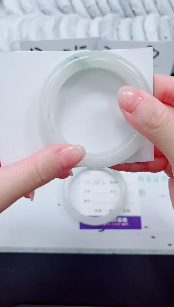 石英质玉手镯未镶嵌27-58.5