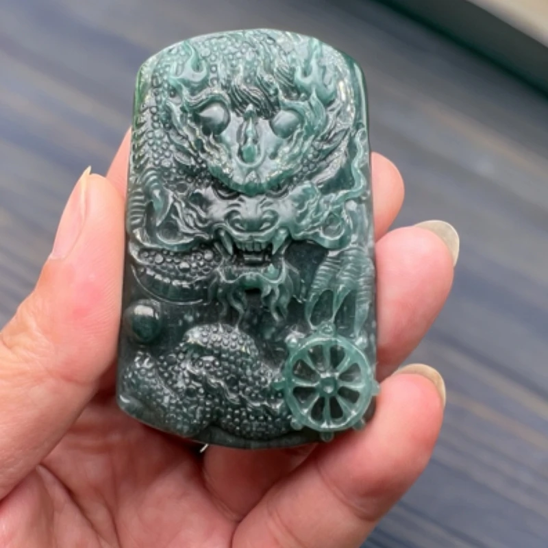 纯天然A货翡翠《龙牌》挂件