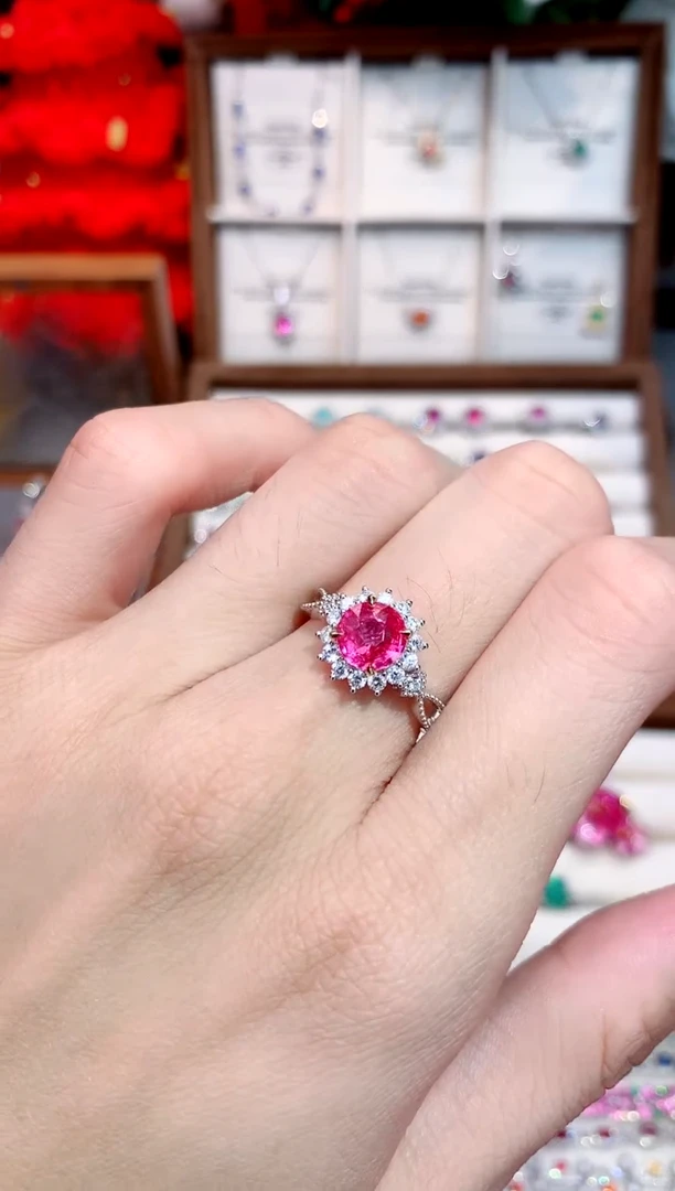 18K金镶嵌戒指尖晶石1.17ct/天然宝石/七天无理由