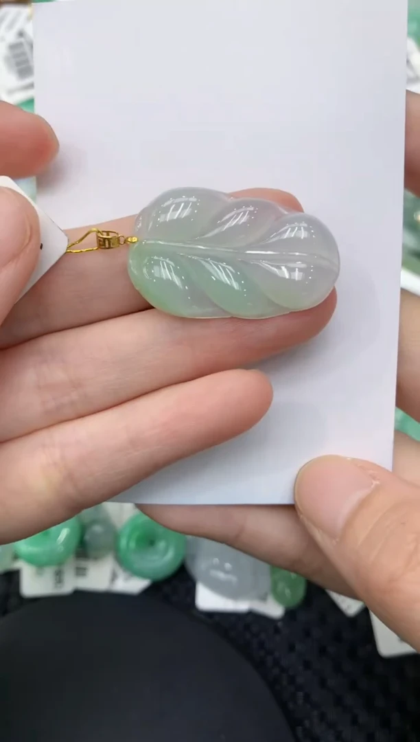 【闪购商品】翡翠颈饰18K金镶嵌11111111