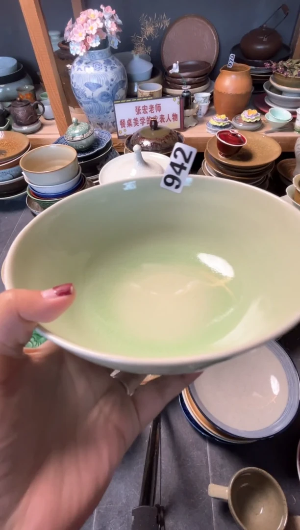 瓷片º**?942春草绿高脚汤盘
