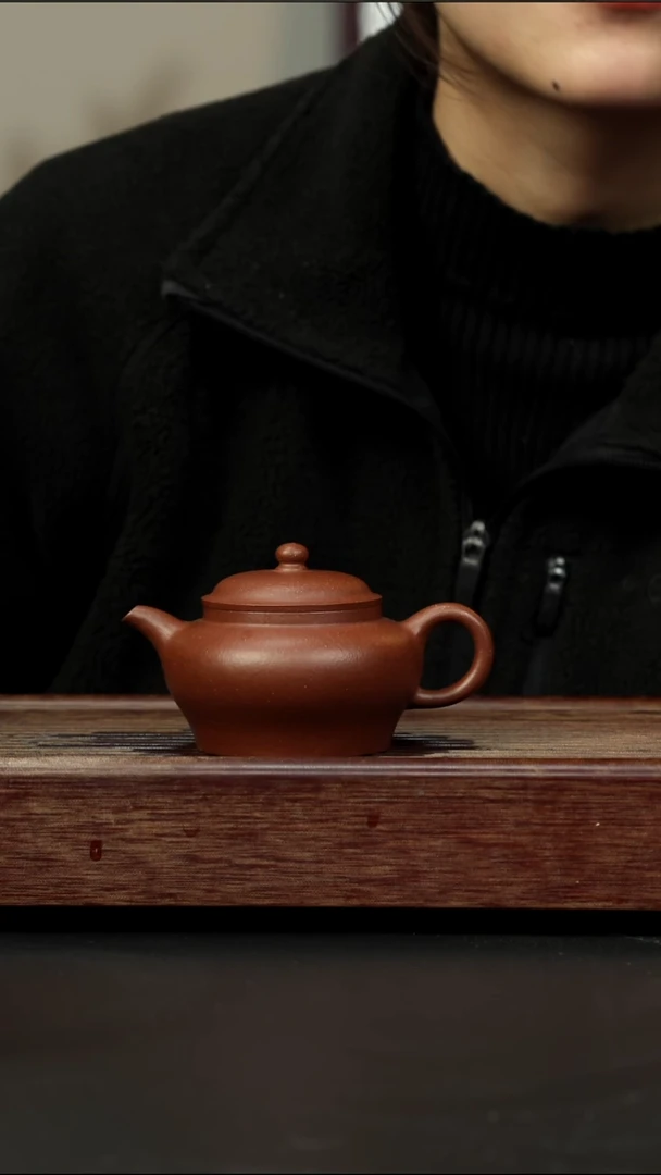 茶壶紫砂红降坡 高潘