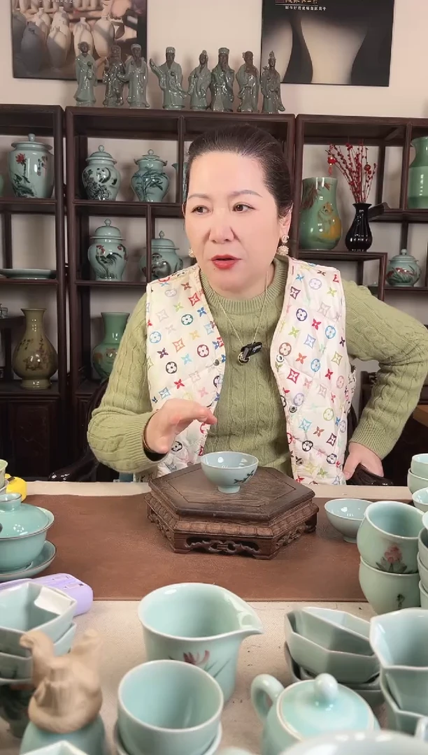 釉中彩 柿子画 茶碗杯