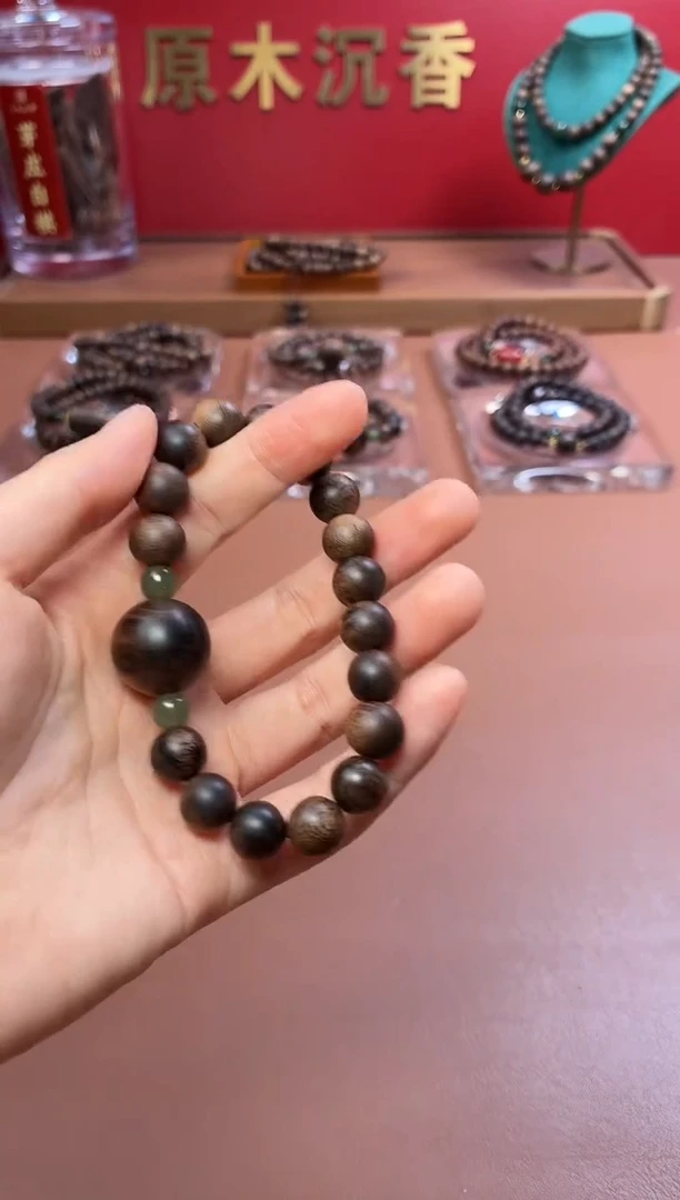 沉香手串沉水富森红土瘿子瘤疤10配芽庄瘿子瘤疤白棋18顶珠单圈