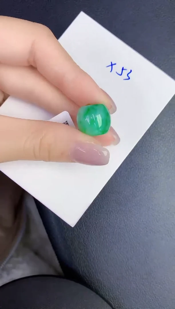 颈饰未镶嵌翡翠缅甸天然翡翠A货