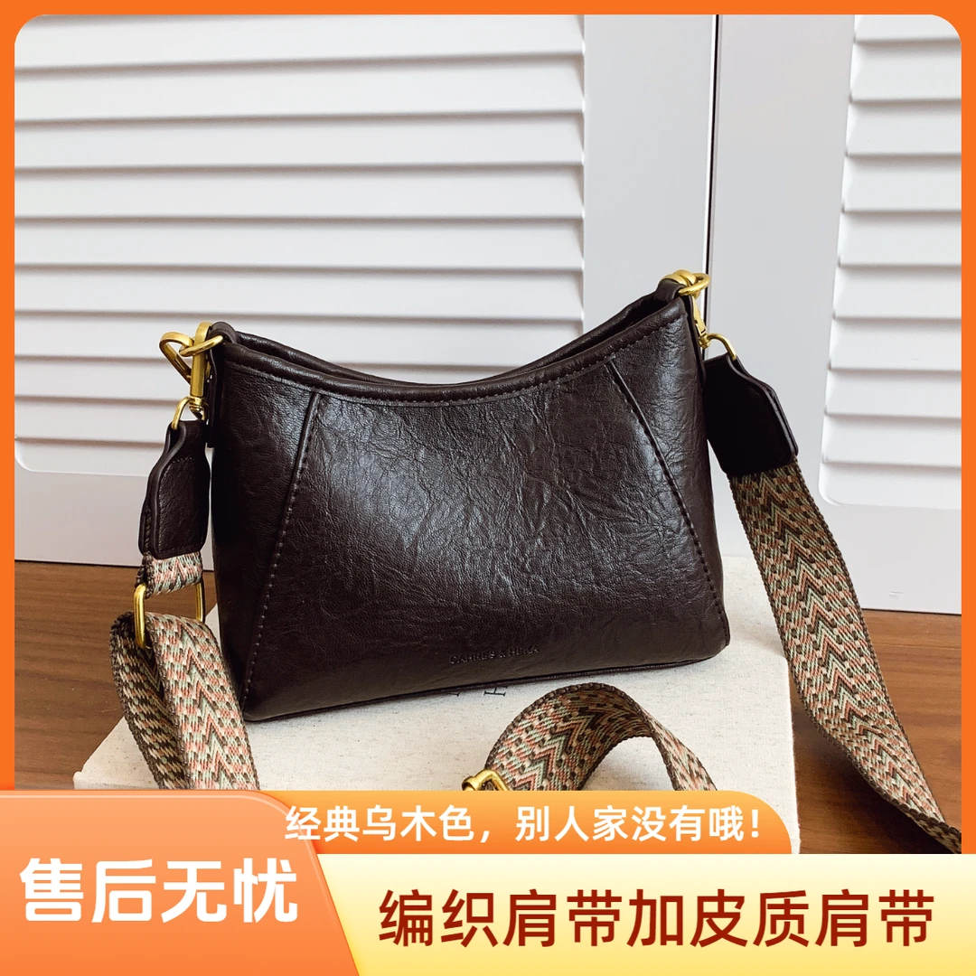 小众复古腋下包包女2025年新款大容量单肩便携包通勤斜挎托特包