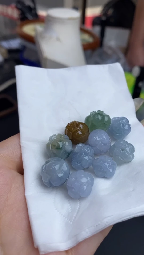 定制翡翠未镶嵌翡翠毛货~