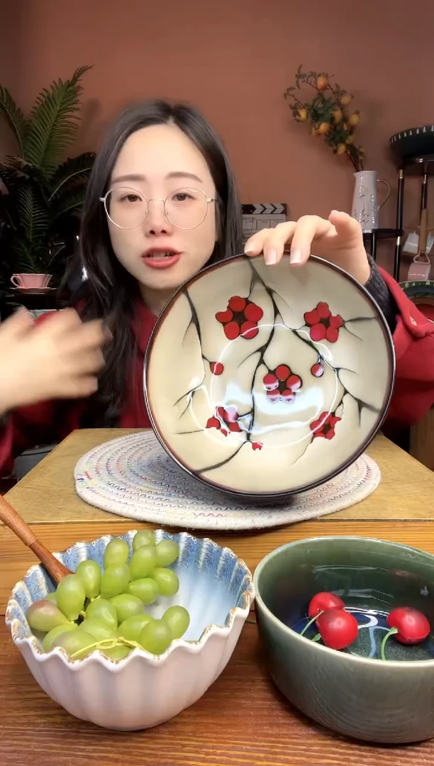 陶瓷8英寸手绘梅花碗 微瑕疵