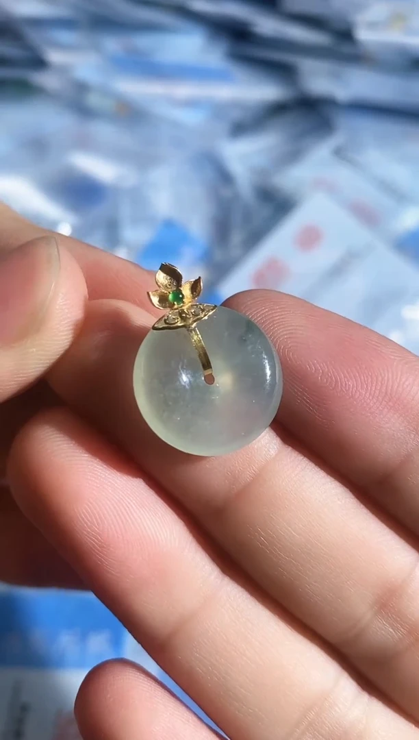 翡翠18K金镶嵌颈饰250607107