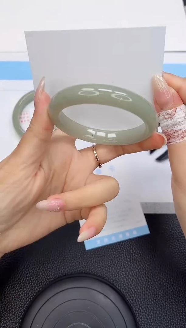 石英质玉手镯未镶嵌393-55.3