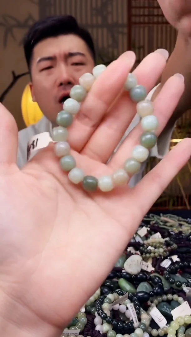 颈饰未镶嵌和田玉多样性发货，拍一发一
