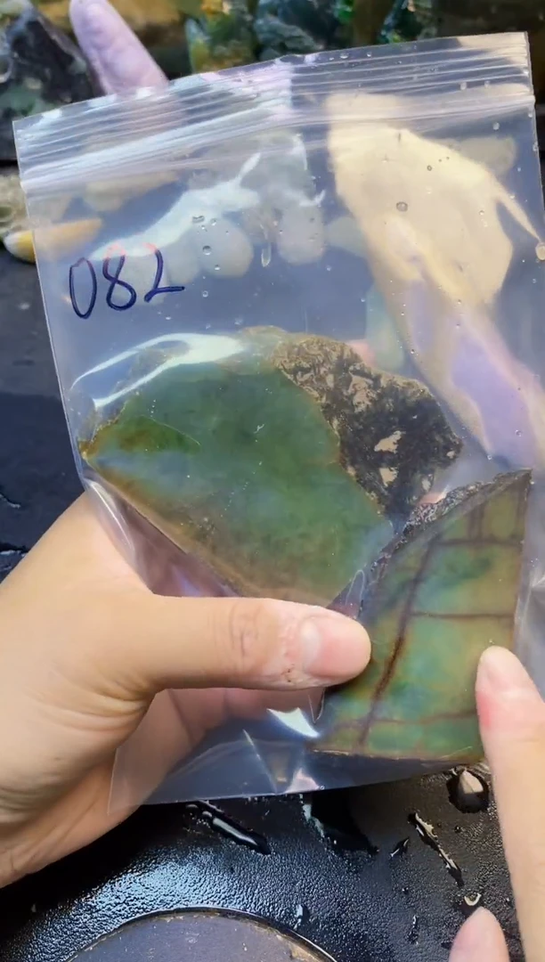 未镶嵌挂件翡翠天然翡翠082