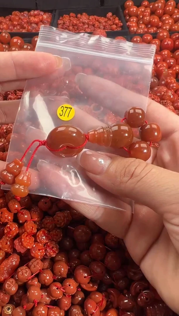 颈饰未镶嵌南红玛瑙2