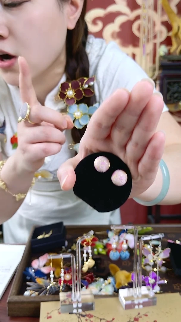 刺绣宋锦耳钉好美