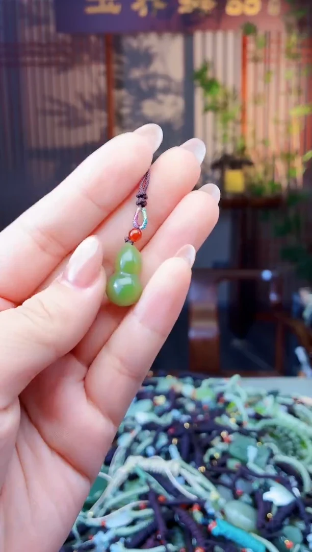 颈饰未镶嵌和田玉多样性发货拍一发一