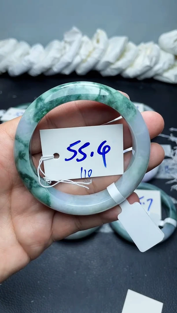 未镶嵌手镯翡翠110