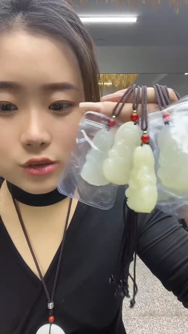 黄坐观音手持瓶多样性发货一