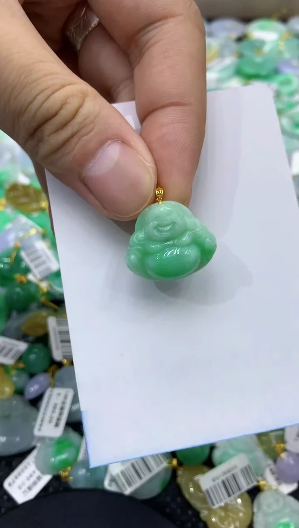 颈饰18K金镶嵌翡翠天然缅甸翡翠A货