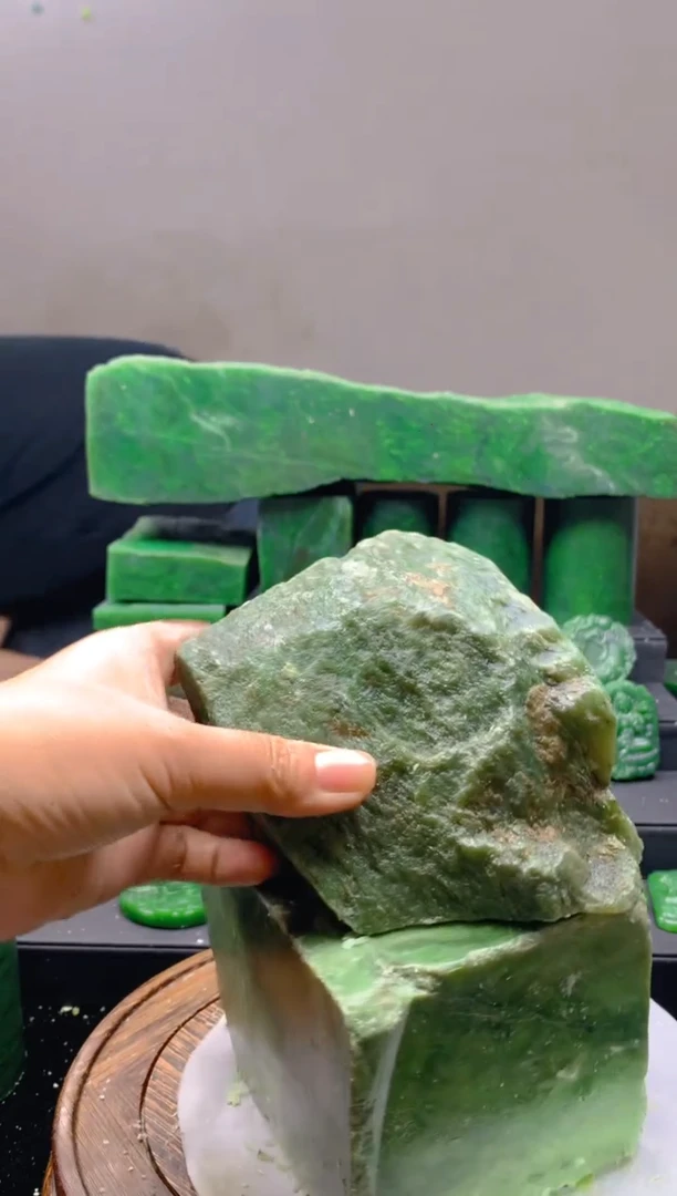 未镶嵌和田玉珠宝半成品1