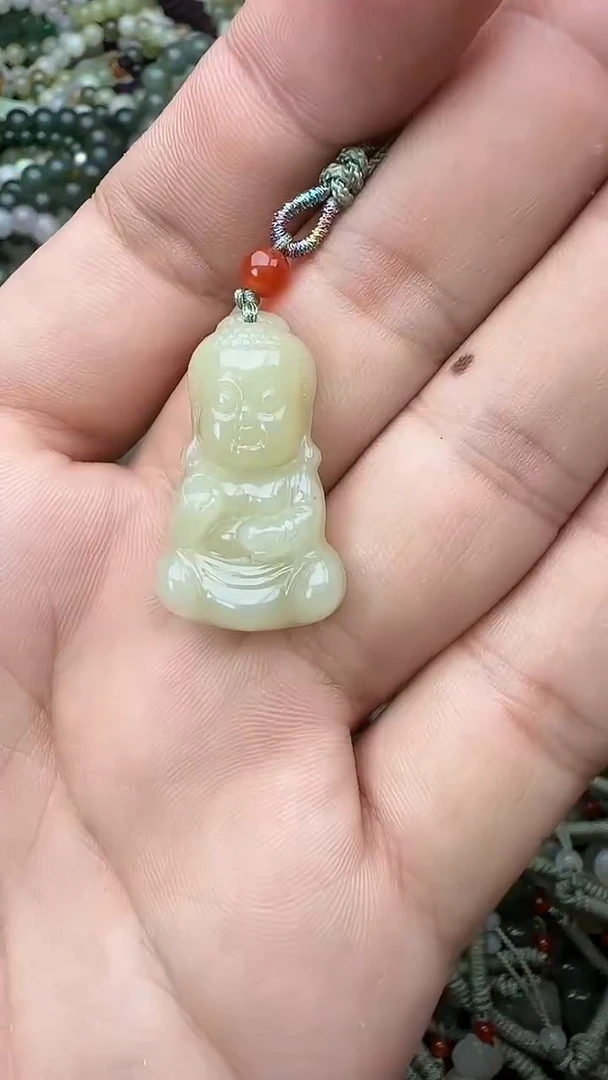 颈饰未镶嵌和田玉拍一发一