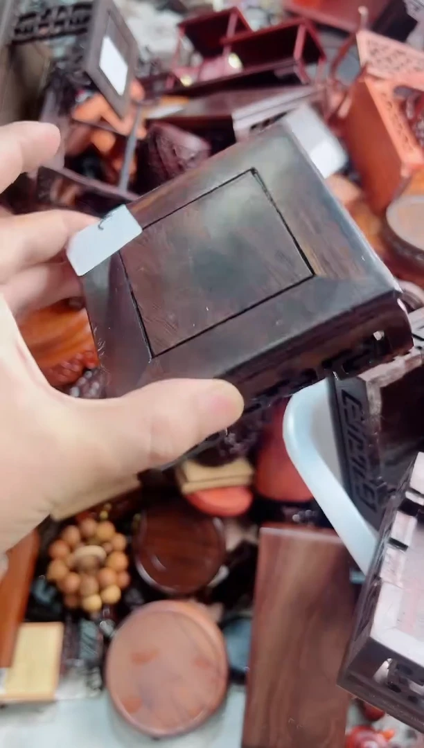 木67正方微瑕红木底座摆件处理10*10*4