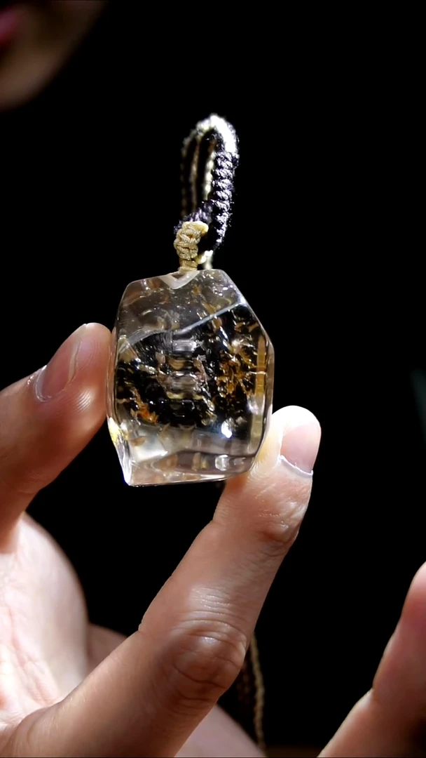 吊坠(赠链)未镶嵌水晶水晶