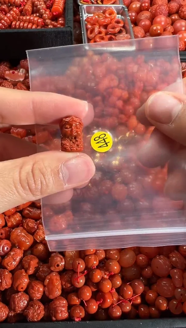 【闪购商品】南红玛瑙颈饰未镶嵌1