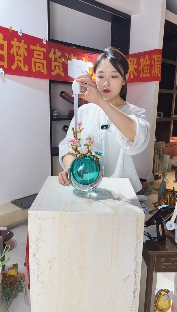 琉璃蓝色花瓶清仓A98